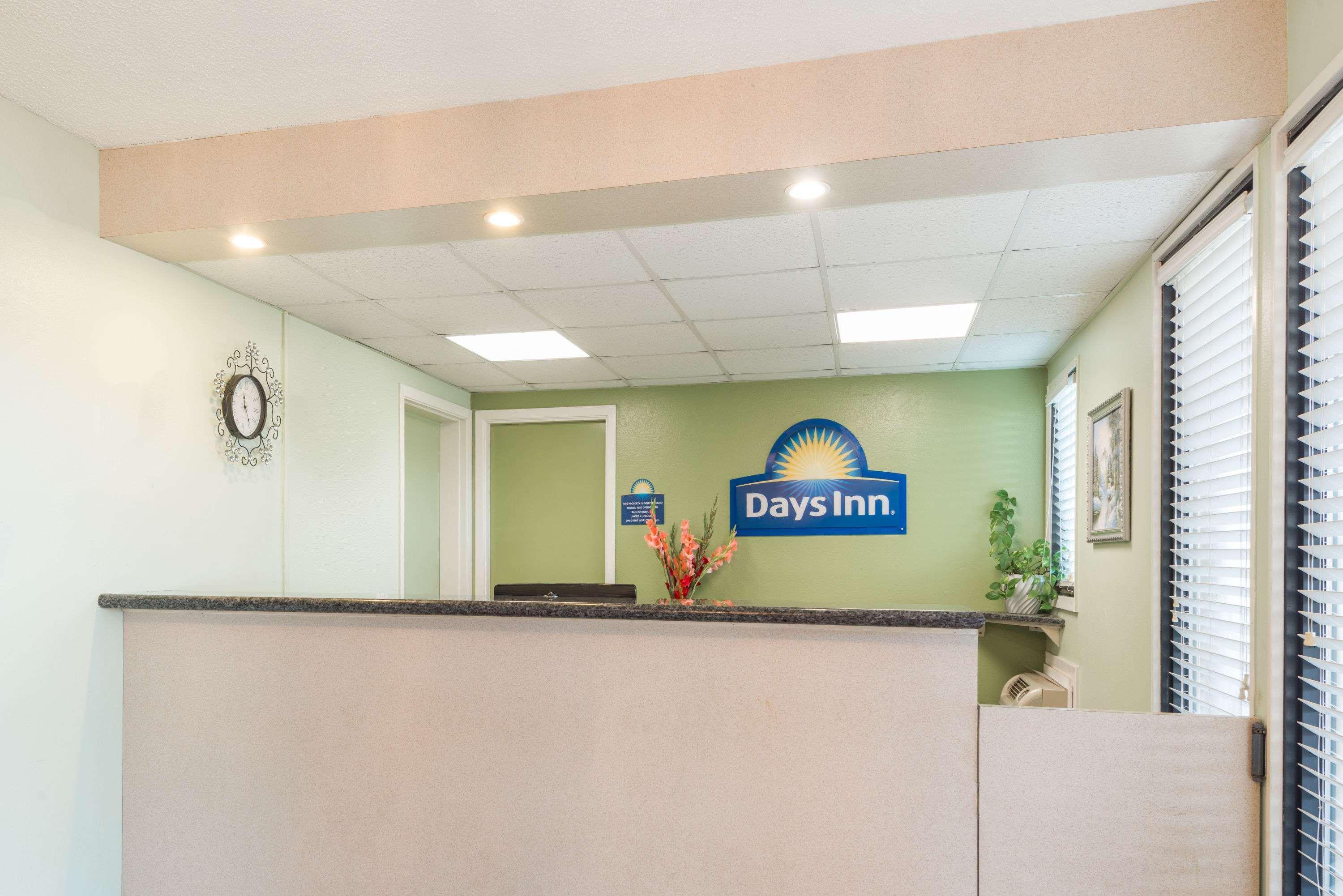 Days Inn By Wyndham San Marcos Exteriör bild