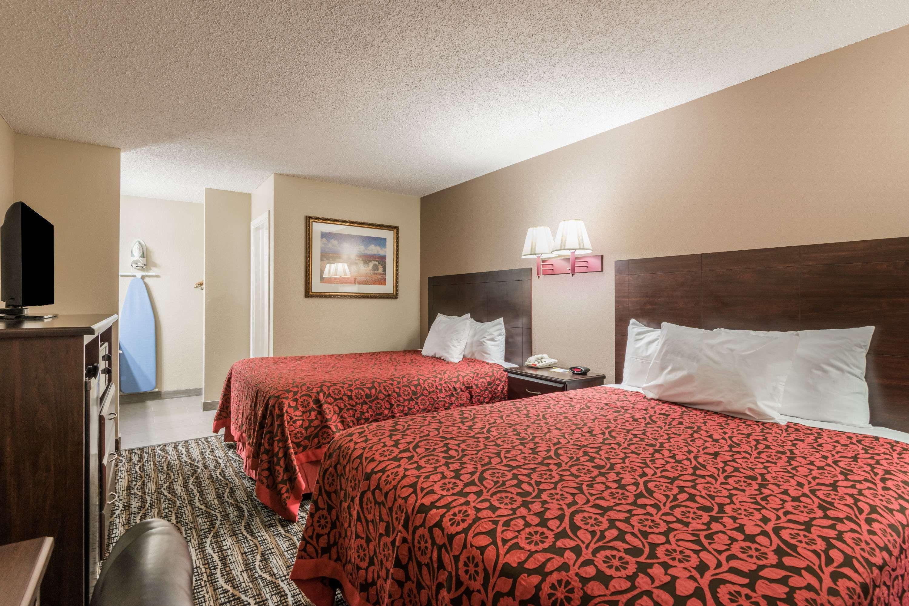Days Inn By Wyndham San Marcos Exteriör bild